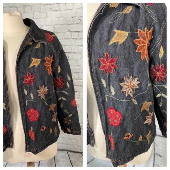Vintage Chico’s Design 3 floral embroidered beaded denim zip up shacket jacket - Picture 5 of 12